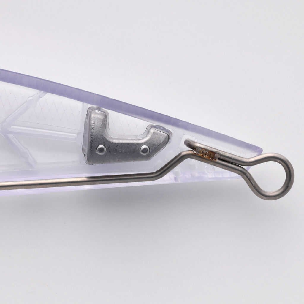 FIXED WEIGHT AT THE TAIL (後方固定重心ウェイト)