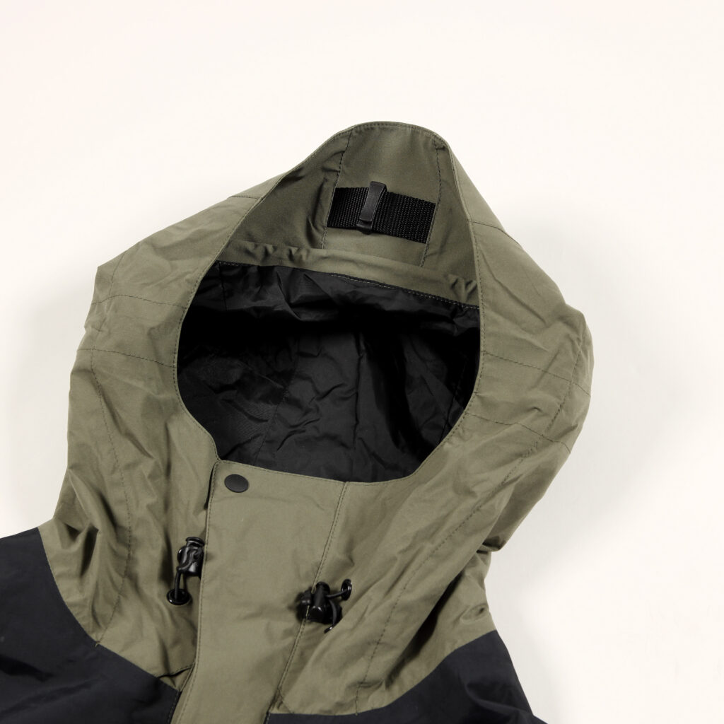 WINDPROOF HOOD CLIP